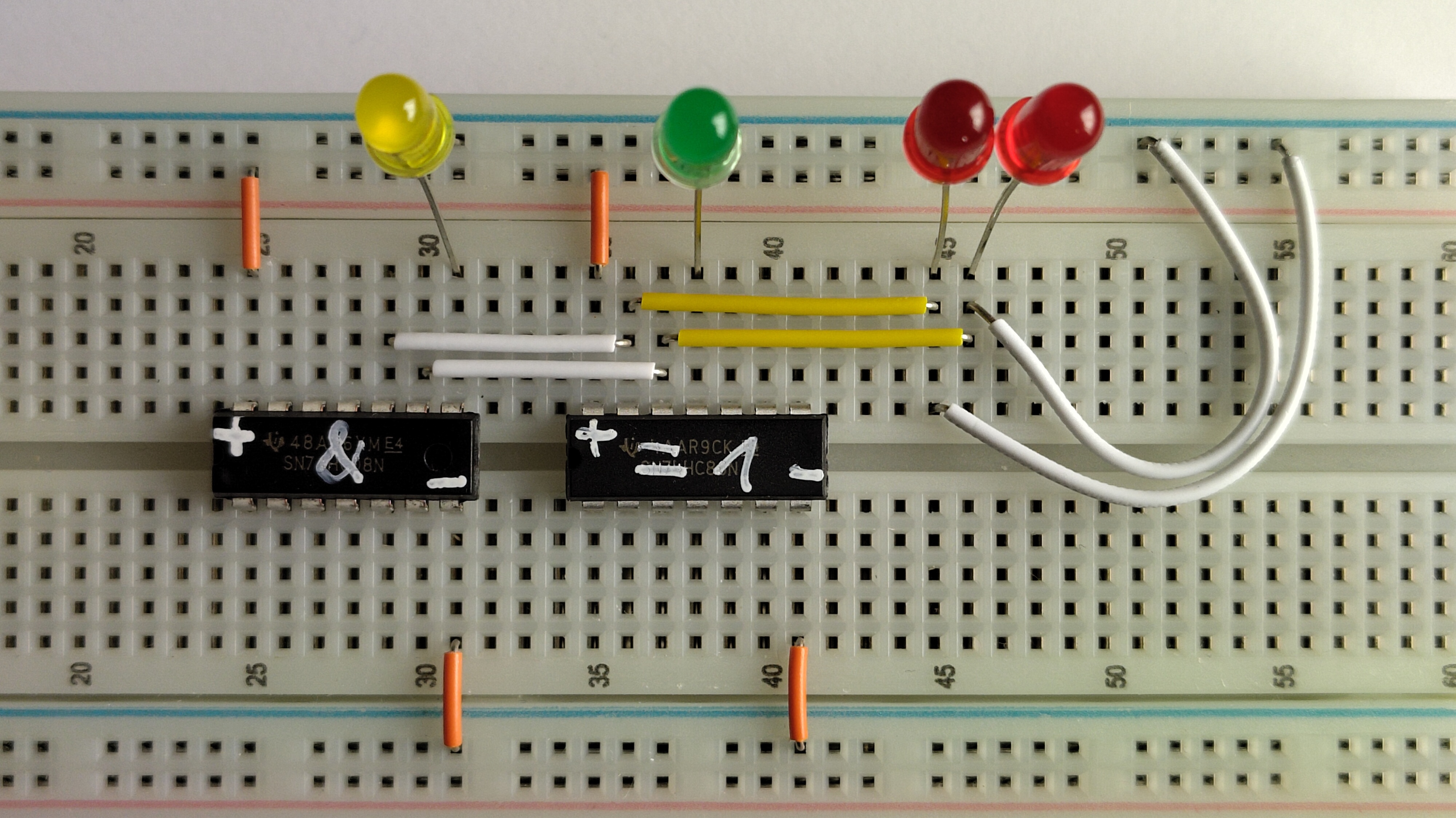 Schaltungsaufbau für Halbaddierer